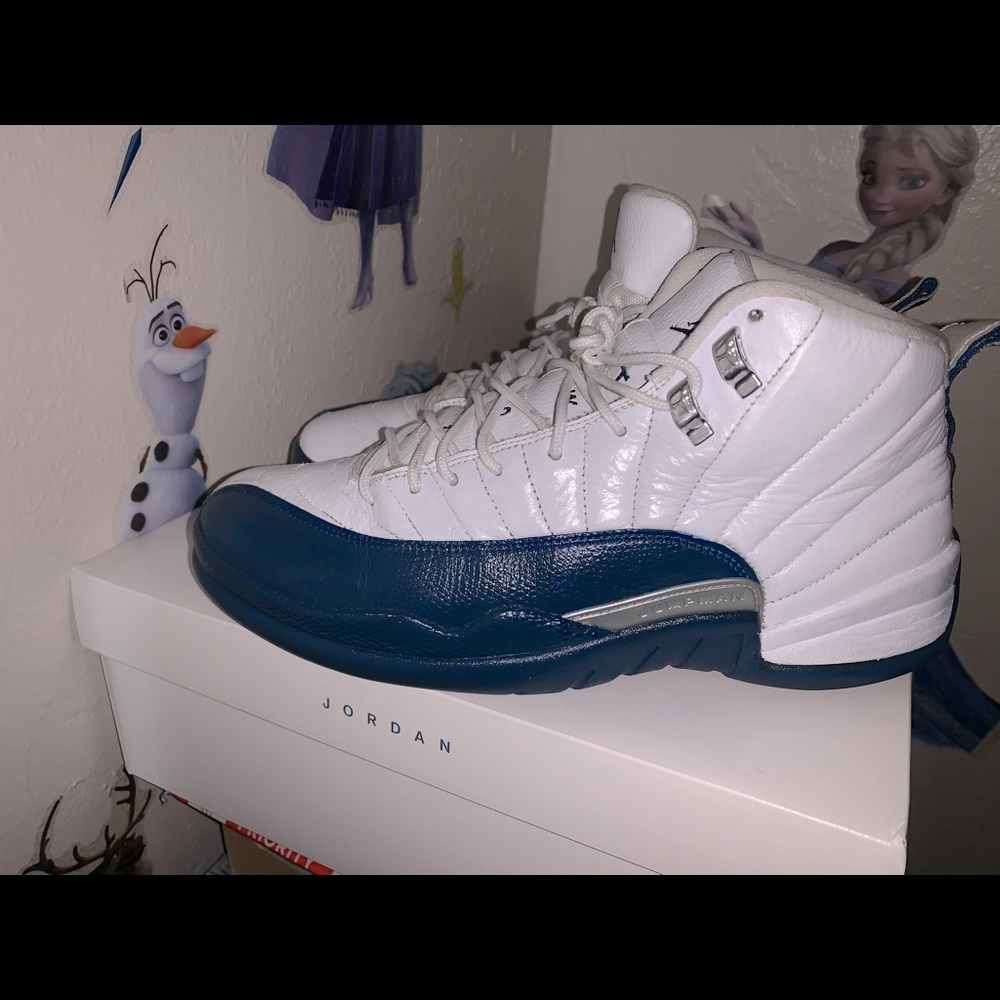 Jordan French blue retro 12